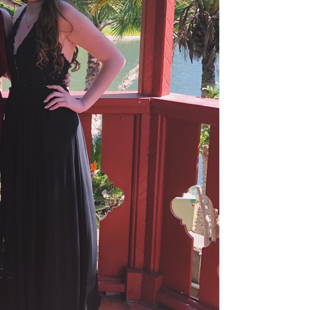 Black Sherri Hill Prom Dress <3